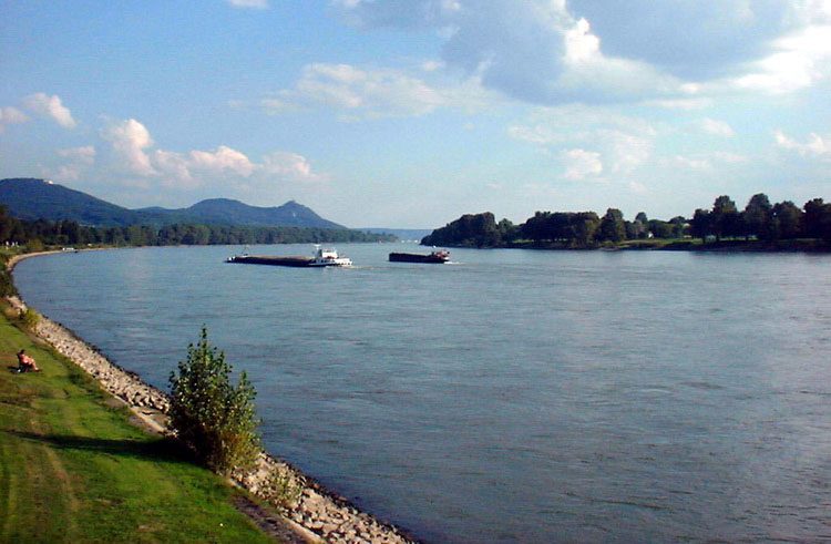 Der Rhein bei Ramersdorf